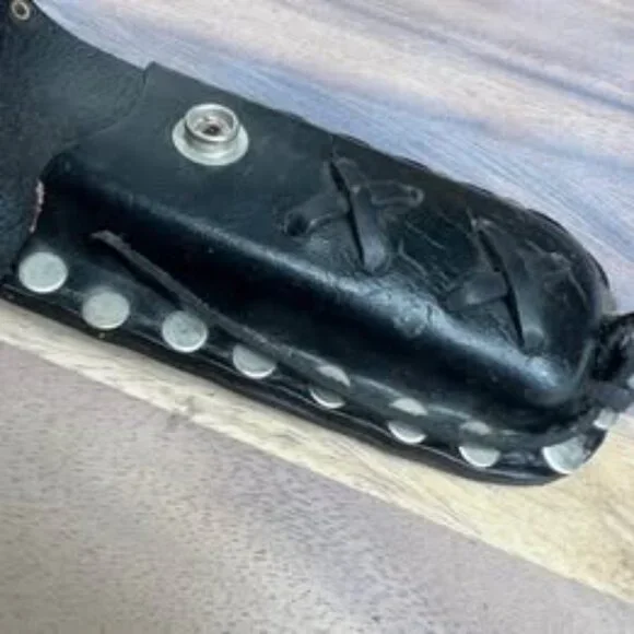 VTG Western Hand Tooled Black Leather Bifold Wallet & Studded Concho Belt Pouch - Picture 10 of 10